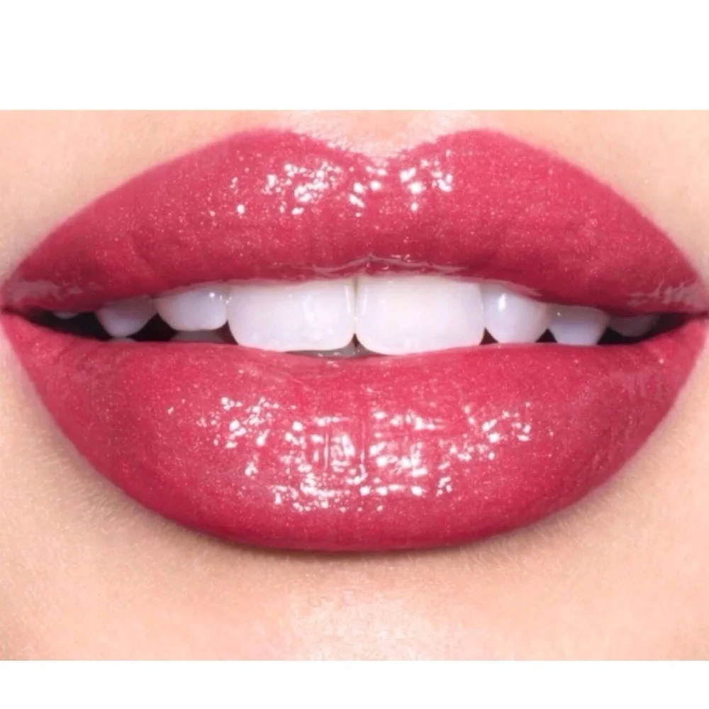Revlon Super Lustrous Glass Shine Lipstick, (#015 Dazzle Me Pink) (NWT)